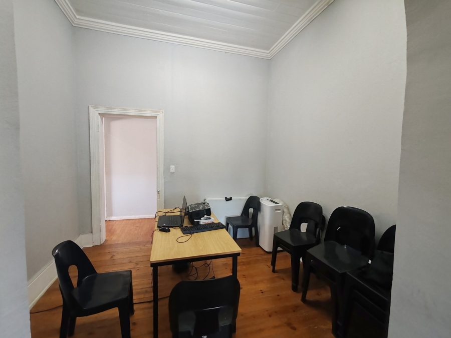 To Let commercial Property for Rent in Uitenhage Upper Central Eastern Cape